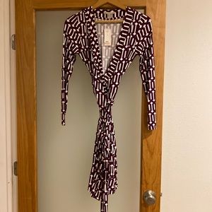 NWT Geometric Wrap Dress • Banana Republic